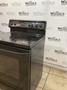 Ge Used Electric Stove 220volts (40/50 AMP) 30inches {no cord} (Black) 