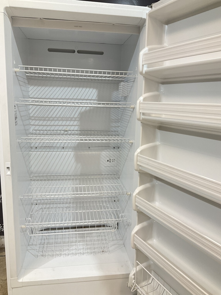 Frigidaire Used Freezer Upright 32x70 (White) 