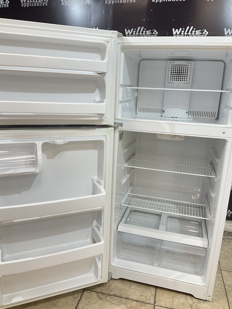 Hotpoint Used Refrigerator Top and Bottom 28x61 1/2” (White) 