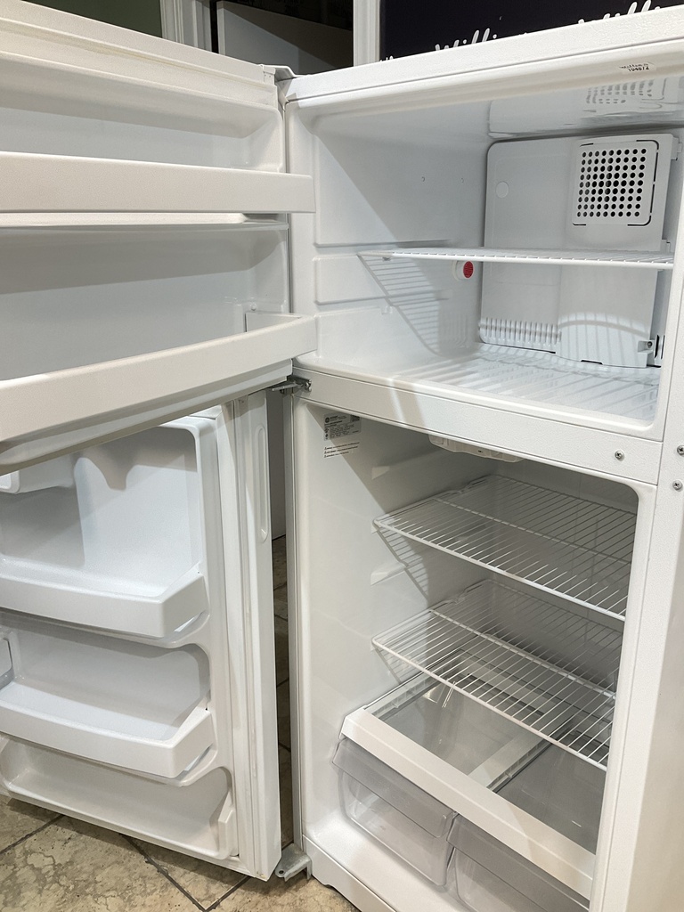 Hotpoint Used Refrigerator Top and Bottom 28x61 1/2” (White) 