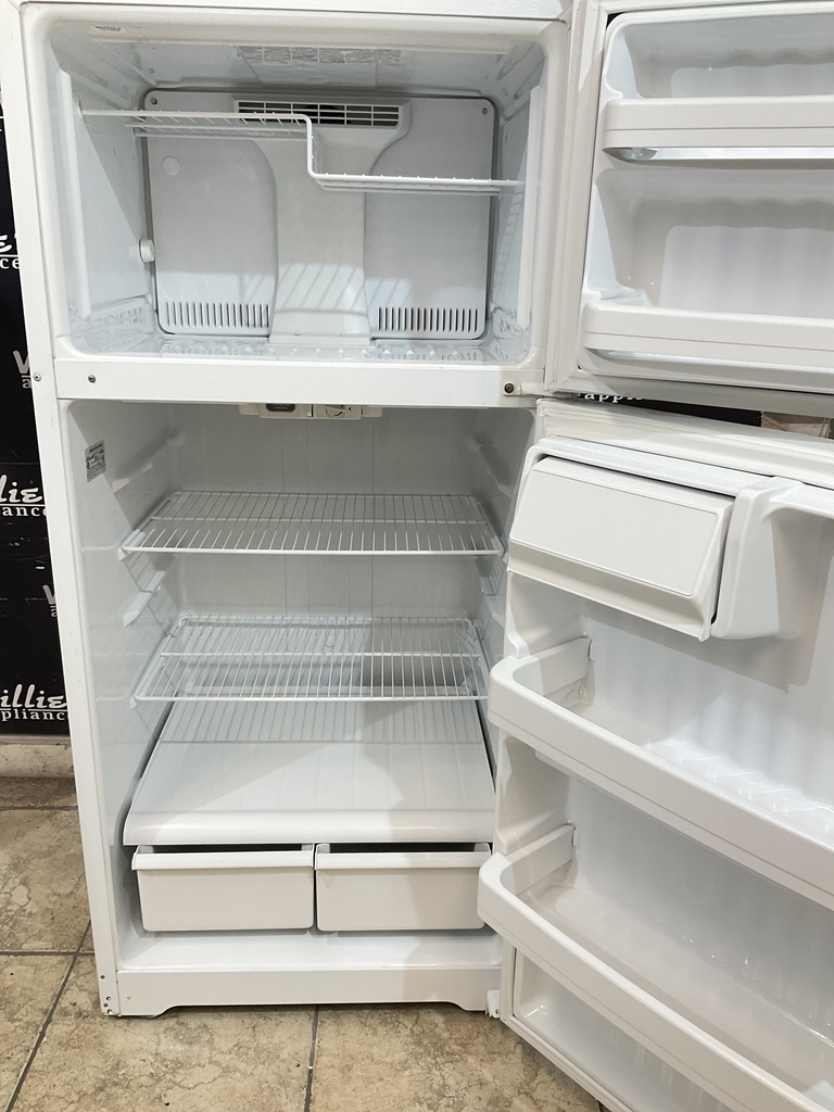 Ge Used Refrigerator Top and Bottom 28x61 1/2” (White) 