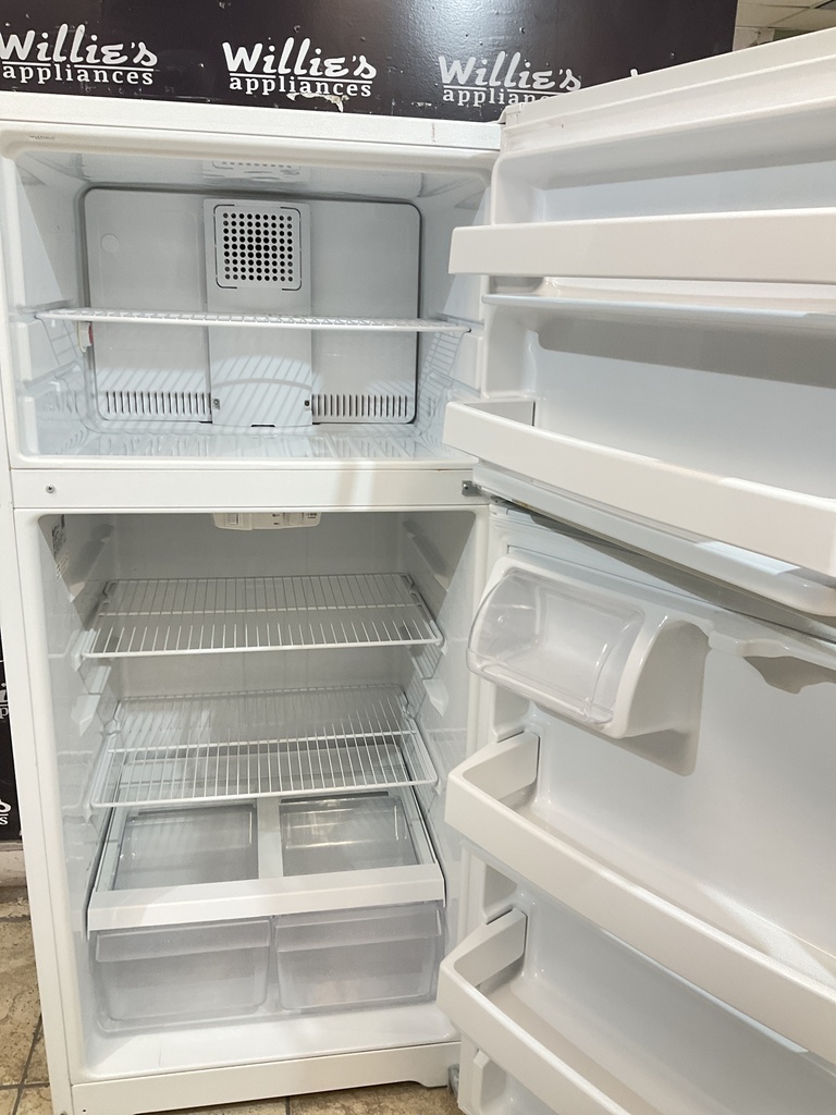 Hotpoint Used Refrigerator Top and Bottom 28x61 1/2” (White) 