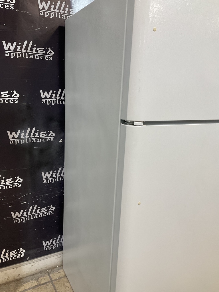 Kenmore Used Refrigerator Top and Bottom 30x66 (White) 