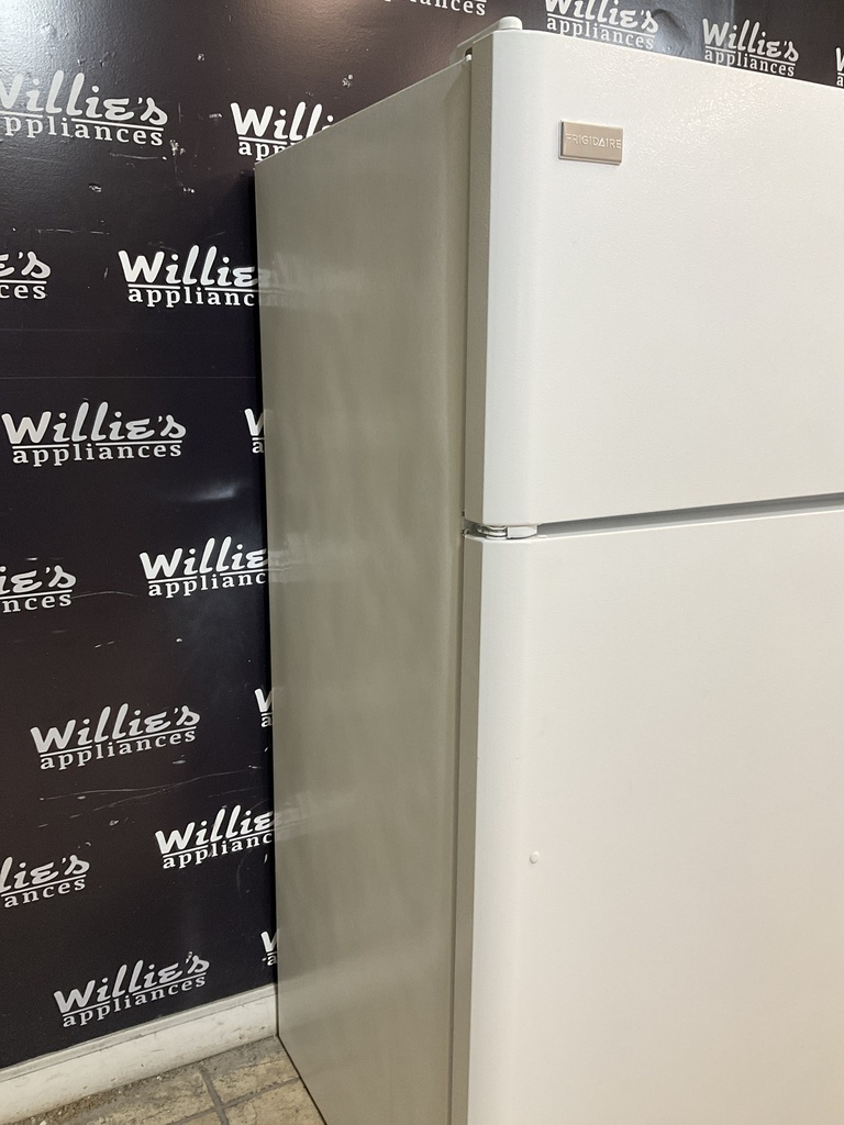 Frigidaire Used Refrigerator Top and Bottom 30x66 (White) 