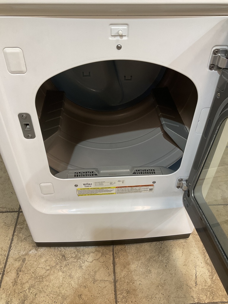Samsung Used Electric Dryer 220 volts (30 AMP) 27inches {no cord} 
