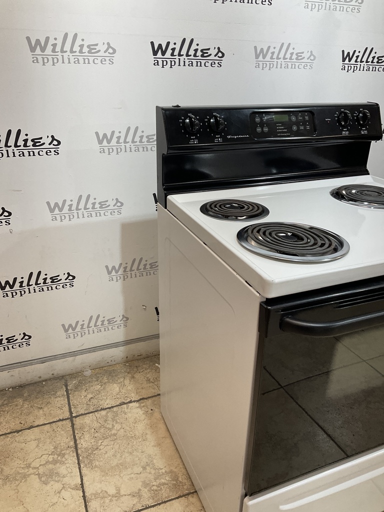 Frigidaire Used Electric Stove 220volts (40/50 AMP) 30inches {no cord} (White/Black) 
