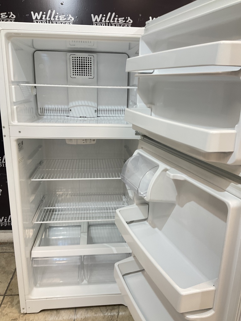 Hotpoint Used Refrigerator Top and Bottom 28x61 1/2” (White) 