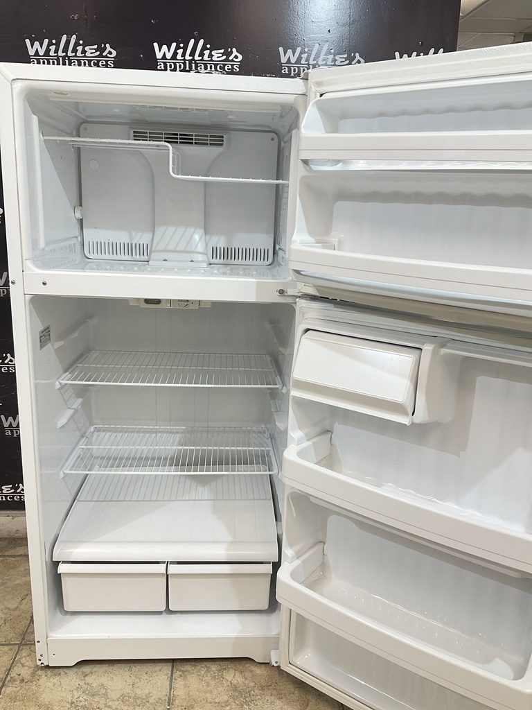 Ge Used Refrigerator Top and Bottom 28x61 1/2” (White) 