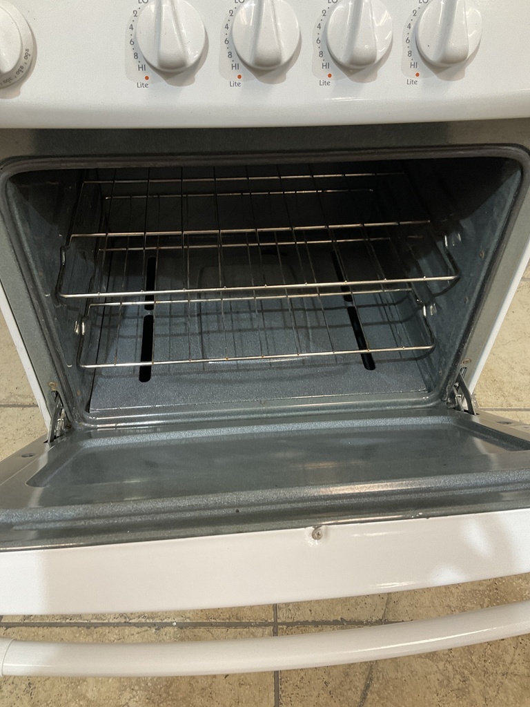 Hotpoint Used Gas Propane Stove 24inches (White) 