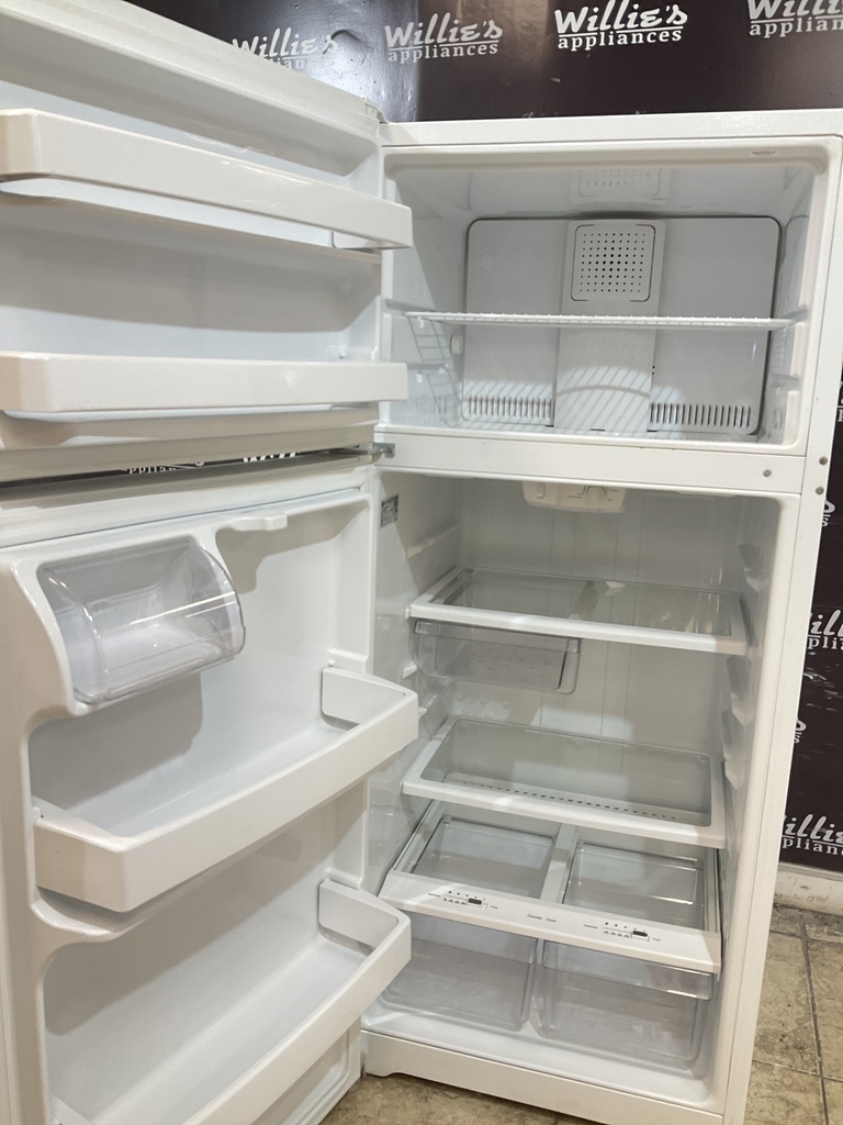 Ge Used Refrigerator Top and Bottom 28x64 1/2” (White) 