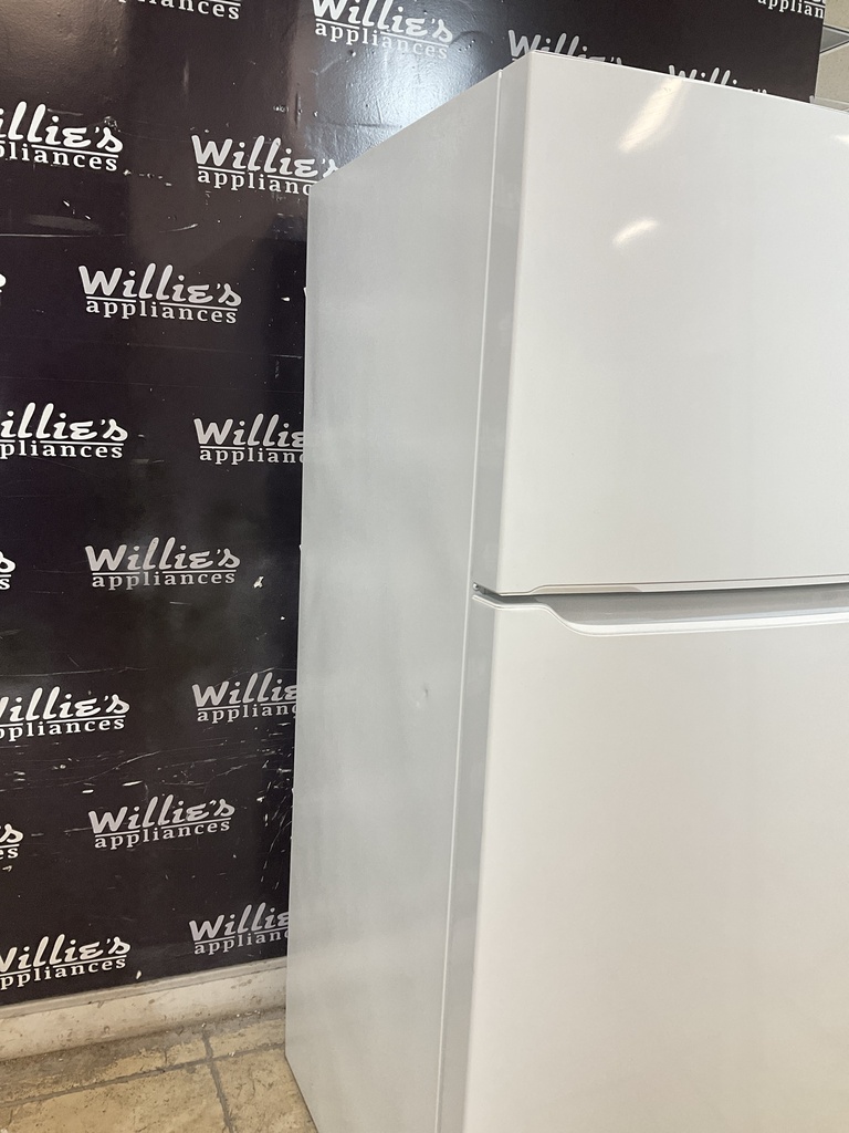 Frigidaire Used Refrigerator Top and Bottom 30x66 (White) 