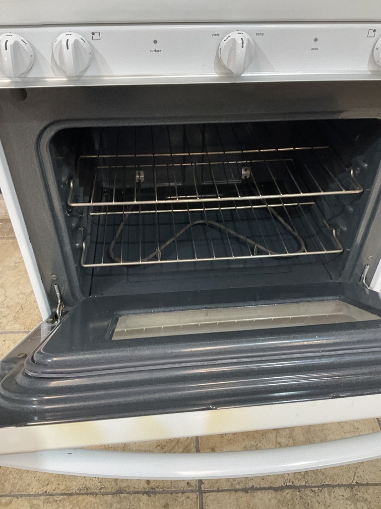 Frigidaire Used Electric Stove 220volts (40/50 AMP) 30inches {4 prong} (White) 