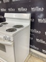Frigidaire Used Electric Stove 220volts (40/50 AMP) 30inches {4 prong} (White) 