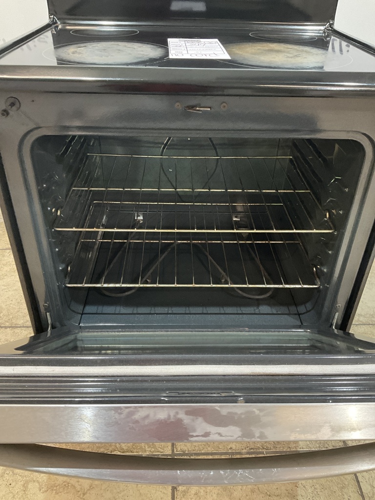 Frigidaire Used Electric Stove 220volts (40/50 AMP) 30inches {no cord} (Stainless steel) 