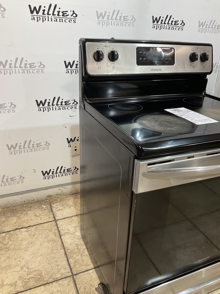 Frigidaire Used Electric Stove 220volts (40/50 AMP) 30inches {no cord} (Stainless steel) 