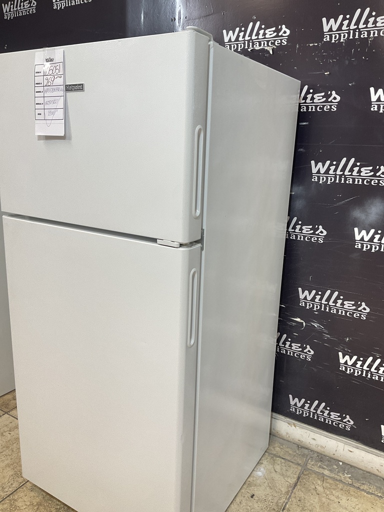 Hotpoint Used Refrigerator Top and Bottom 28x64 1/2” (White) 