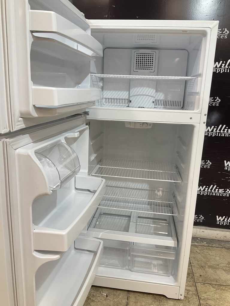 Ge Used Refrigerator Side By Side 28x64 1/2” (White) 