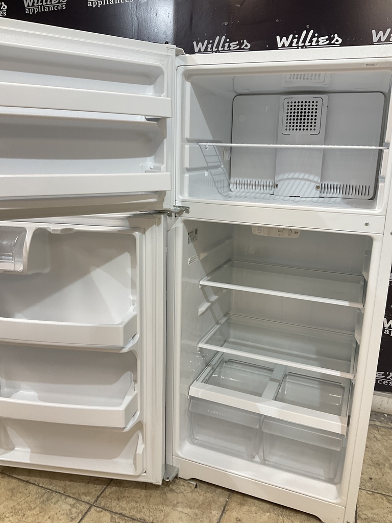 Ge Used Refrigerator Top and Bottom 28x61 1/2” (White) 