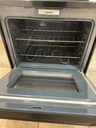 Ge Used Electric Stove 220volts (40/50 AMP) 30inches {3 prong} (Black) 