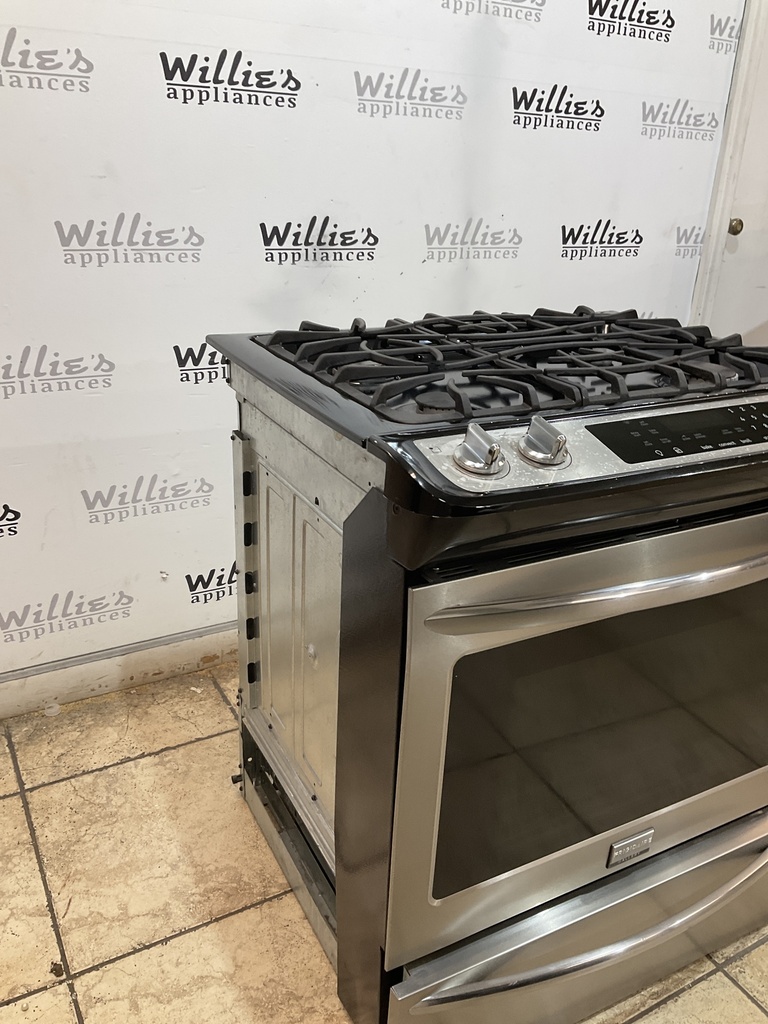 Frigidaire Used Natural Gas Stove 30inches (stainless steel) 