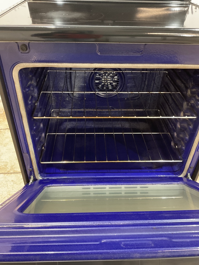 Lg Used Electric Stove 220volts (40/50 AMP) 30inches {4 prong} (Stainless Steel) 