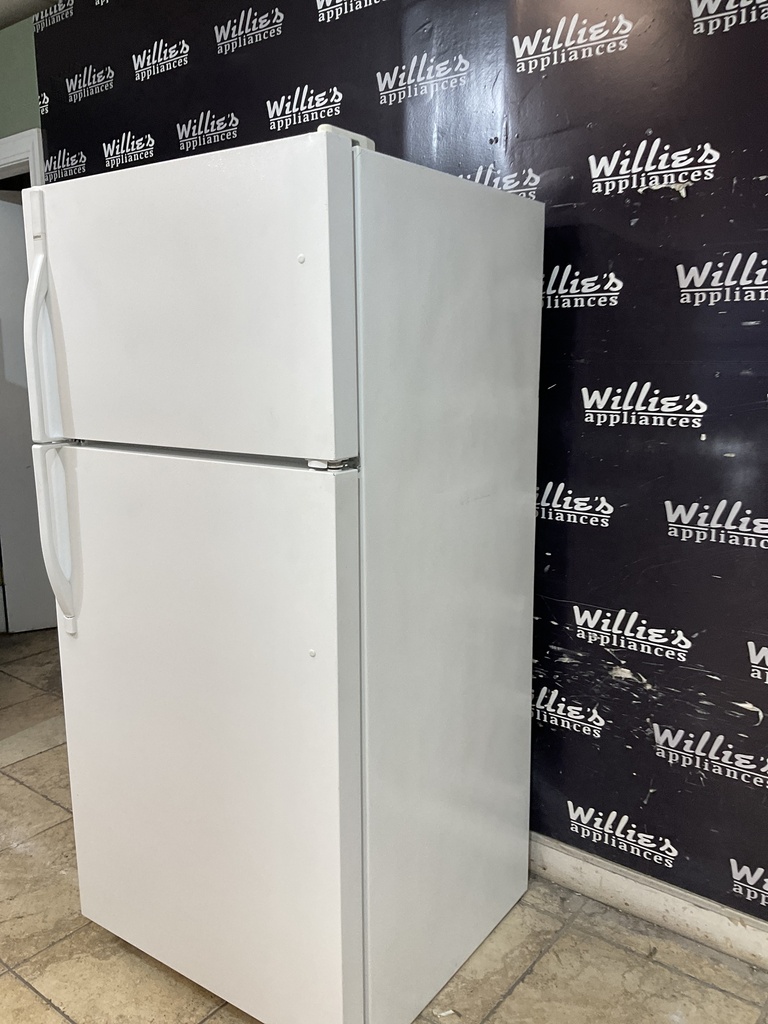 Kenmore Used Refrigerator Top and Bottom 30x65 1/2” (White) 