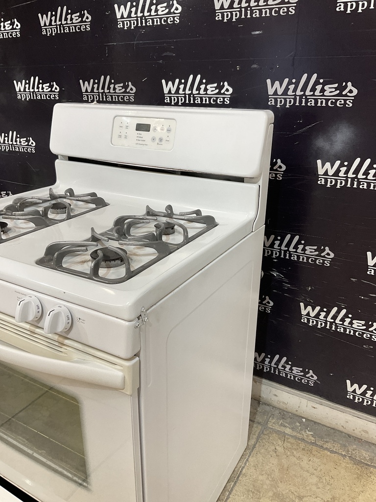 Frigidaire Used Natural Gas Stove 30inches (White) 