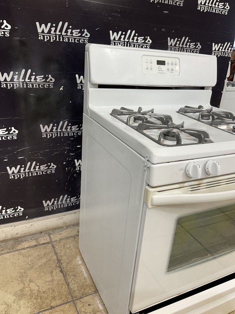 Frigidaire Used Natural Gas Stove 30inches (White) 