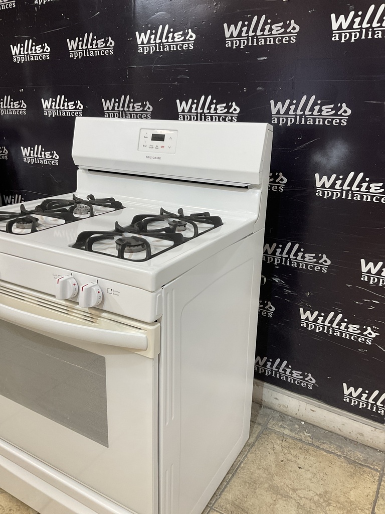 Frigidaire Used Natural Gas Stove 30inches (white) 