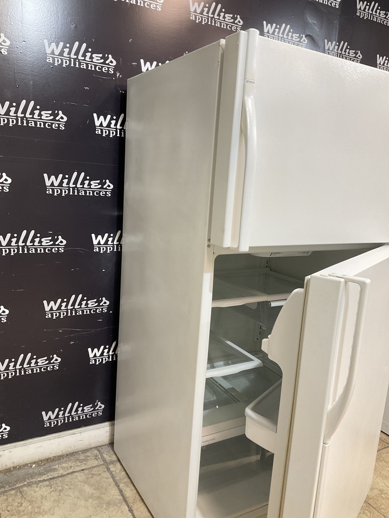 Kenmore Used Refrigerator Top and Bottom 33x66 (White) 