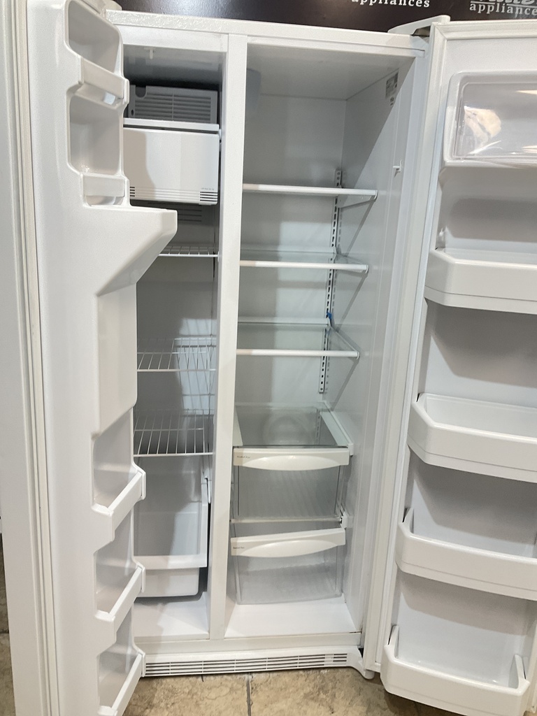 Ge Used Refrigerator Side By Side 32x67 1/2” (White) 