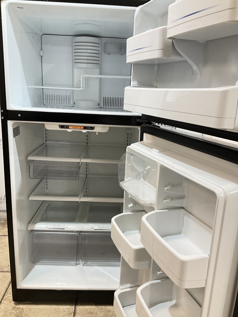 Ge Used Refrigerator Top and Bottom 30x67 (Stainless Steel) 