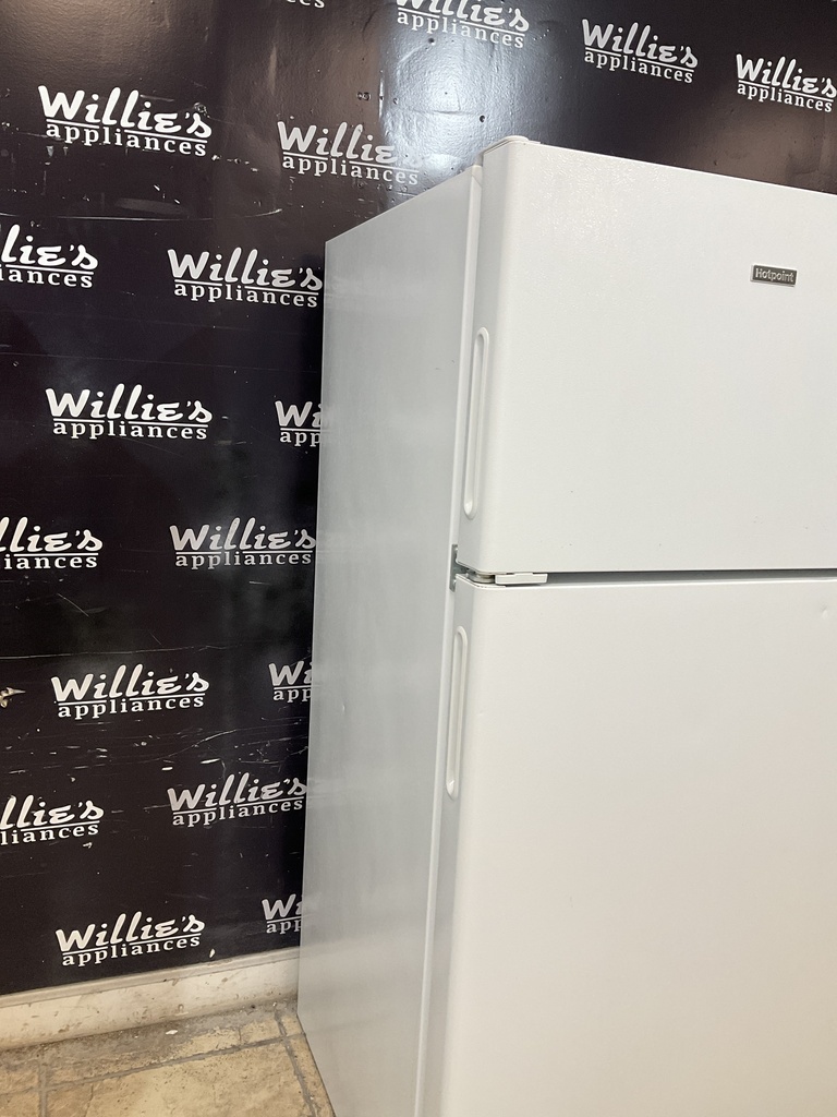 Hotpoint Used Refrigerator Top and 28x61 1/2” (White)