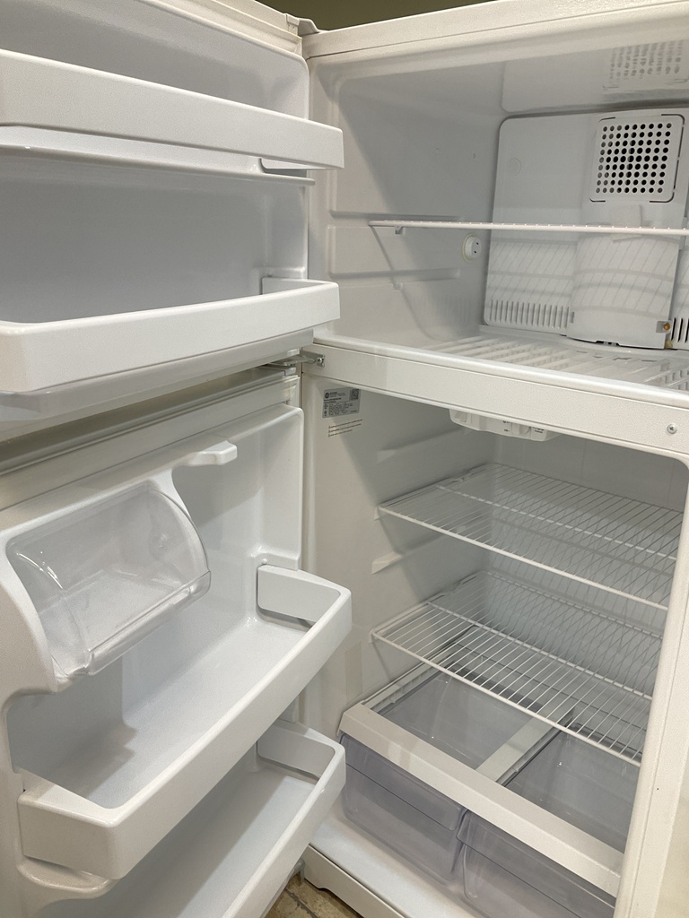 Hotpoint Used Refrigerator Top and Bottom 28x61 1/2” (White) 