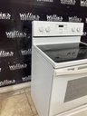 Whirlpool Used Electric Stove 220volts (40/50 AMP) 30inches {4 prong} (White) 