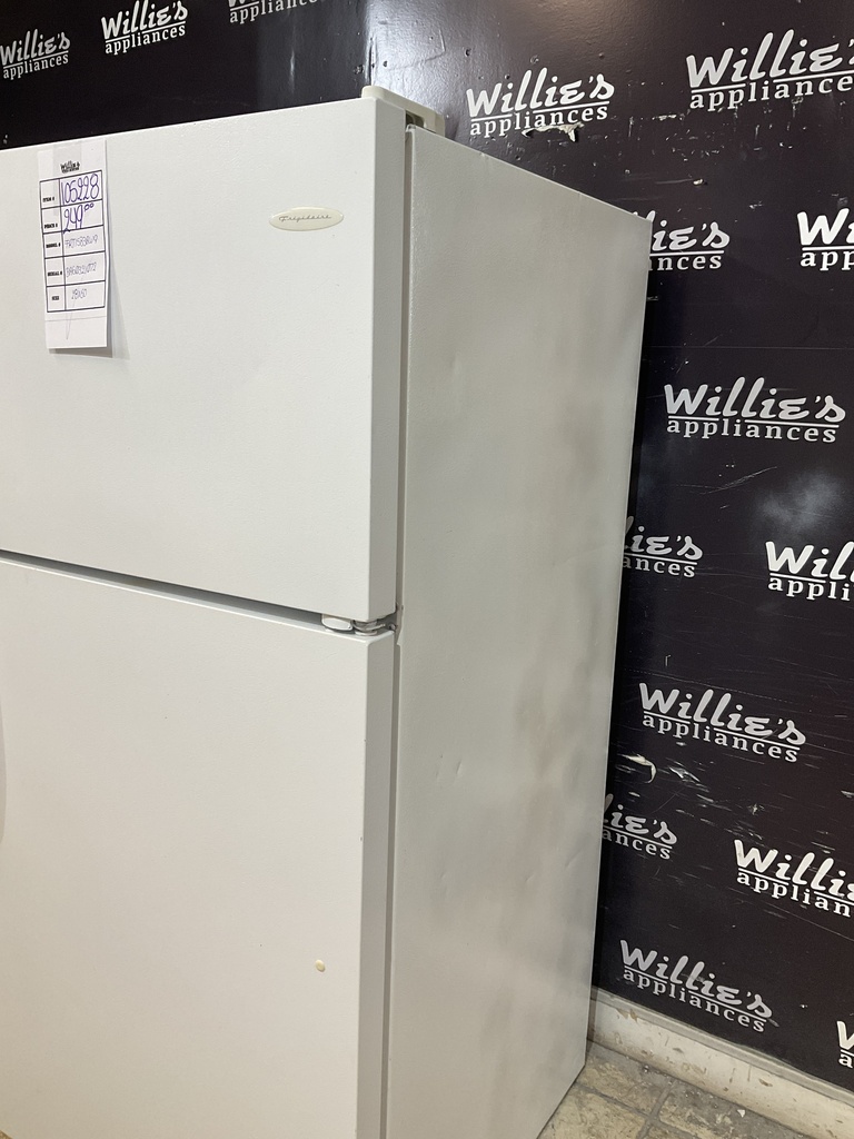 Frigidaire Used Refrigerator Top and Bottom 28x60 (White) 