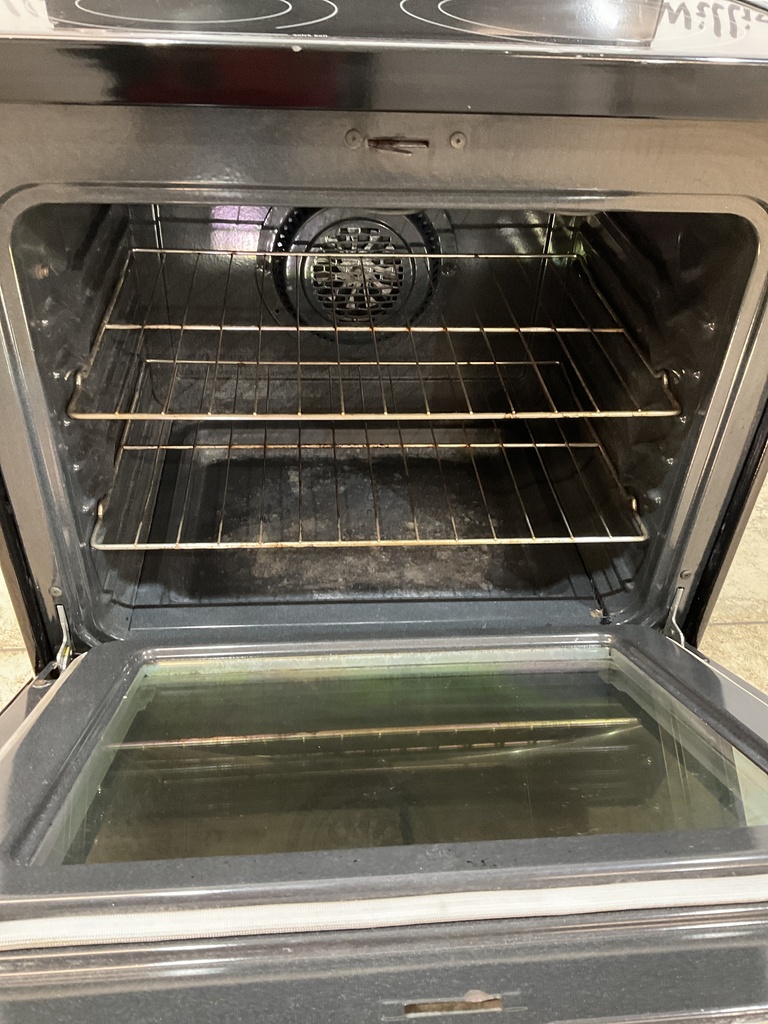 Frigidaire Used Electric Stove 220volts (40/50 AMP) 30inches {3 prong} (Stainless steel) 