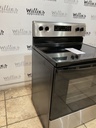 Whirlpool Used Electric Stove 220volts (40/50 AMP) 30inches {no cord} (Stainless Steel) 