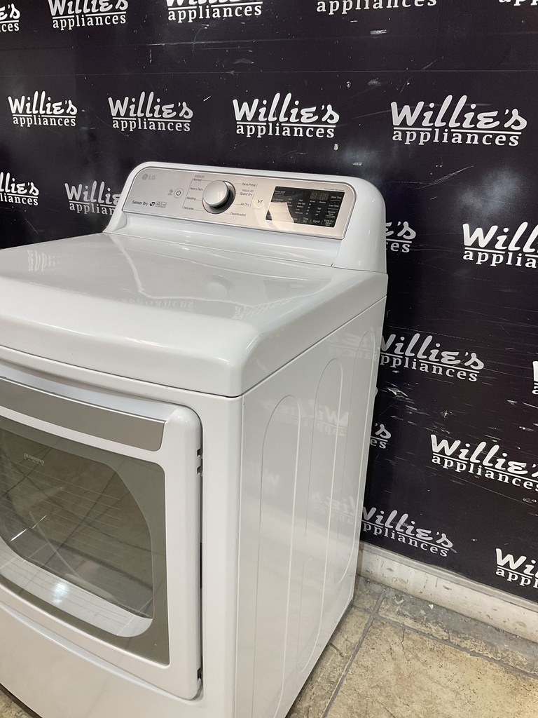 Lg Used Electric Dryer 220volts (30 AMP) 27inches {4 prong} (White) 