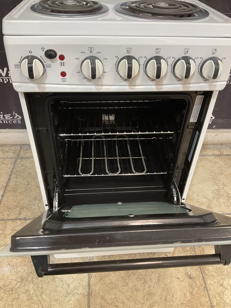 Avanti Used Electric Stove 220volts (40/50 AMP) 19 1/2” (white) 