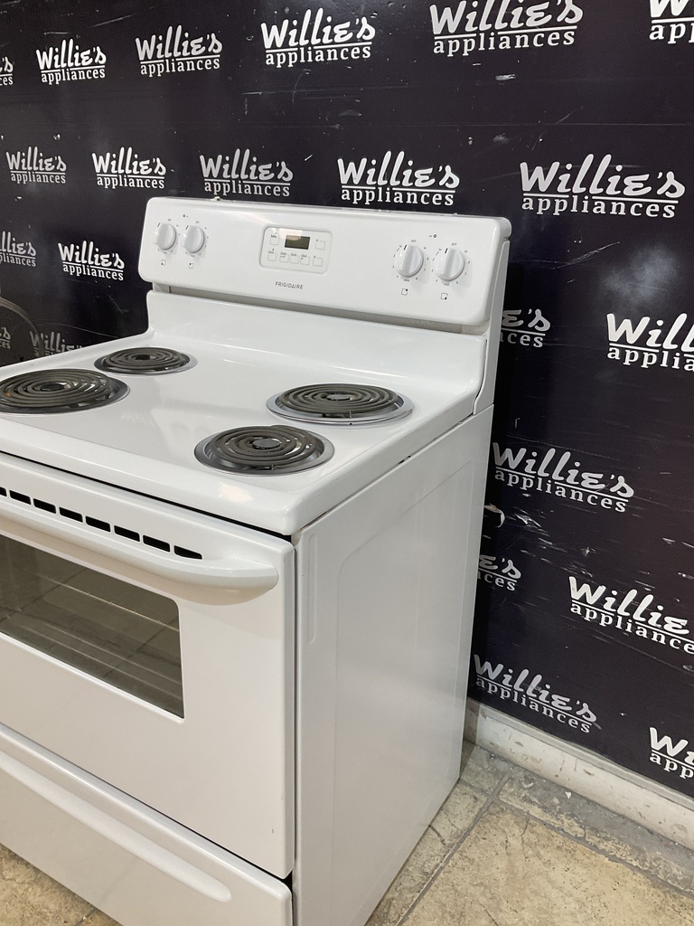 Frigidaire Used Electric Stove 220volts (40/50 AMP) 30inches {no cord} (White) 