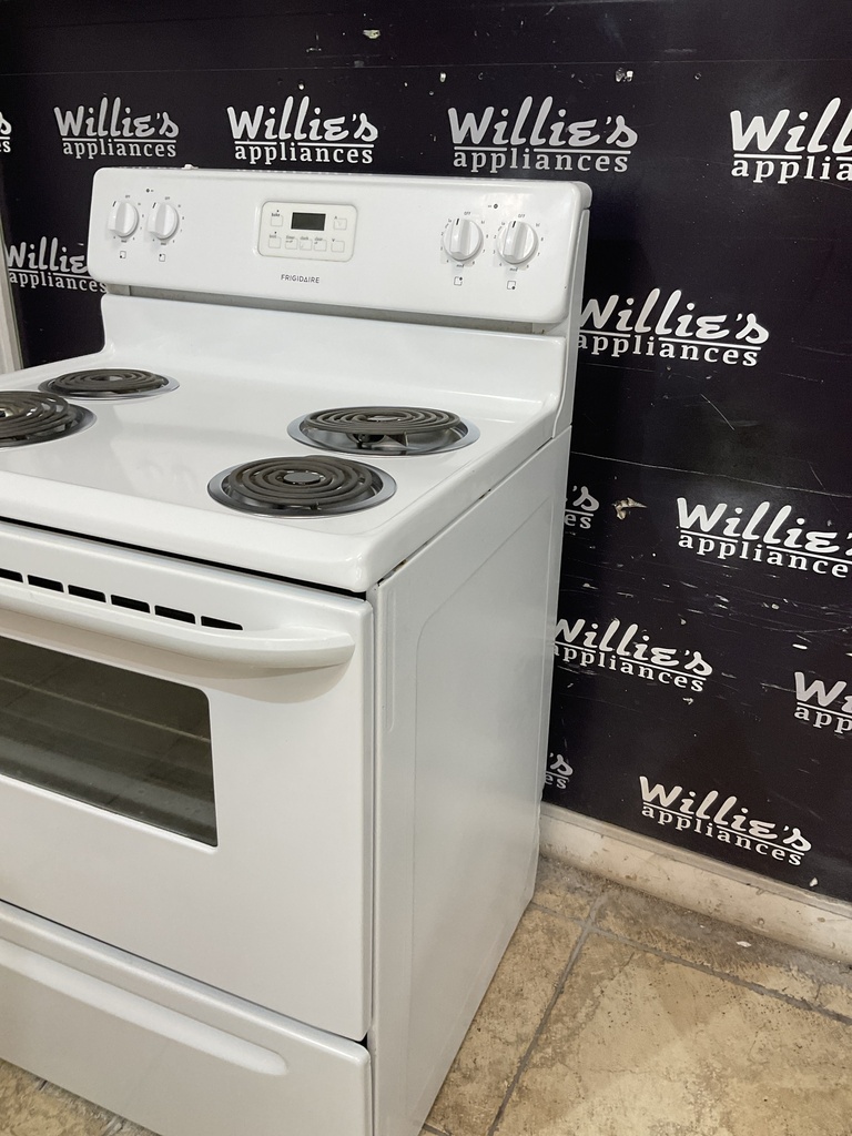 Frigidaire Used Electric Stove 220volts (40/50 AMP) 30inches {no cord} (white) 