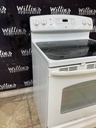 Ge Used Electric Stove 220volts (40/50 AMP) 30inches {4 prong} (White) 