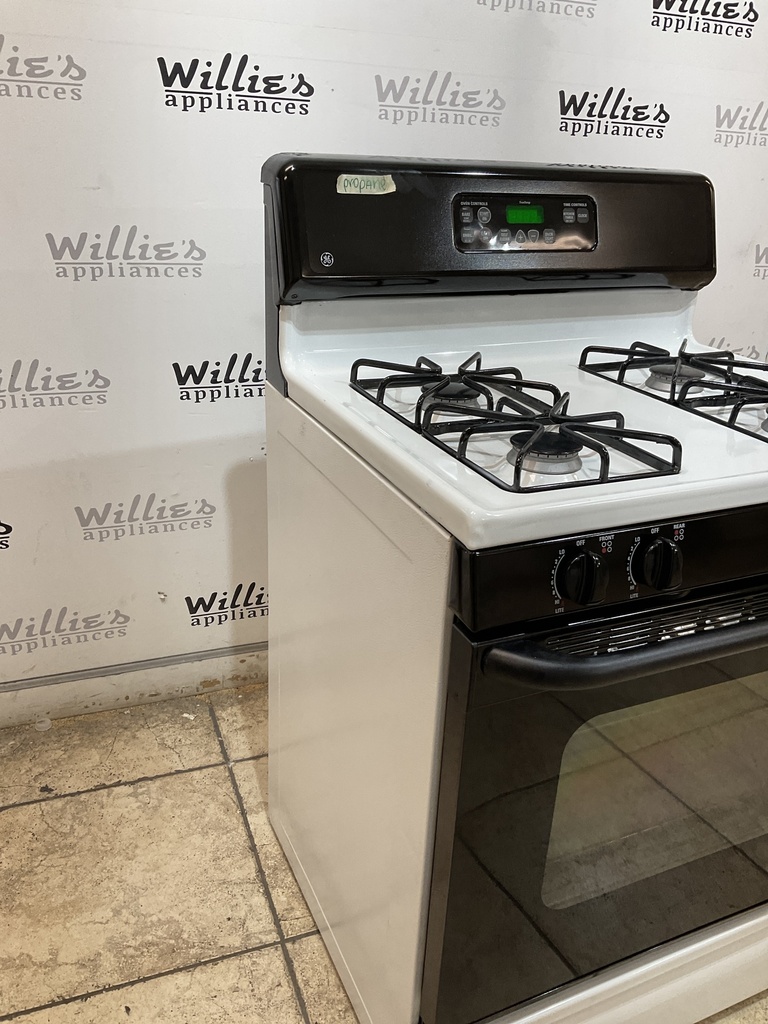 Ge Used Gas Propane Stove 30inches (White/black) 