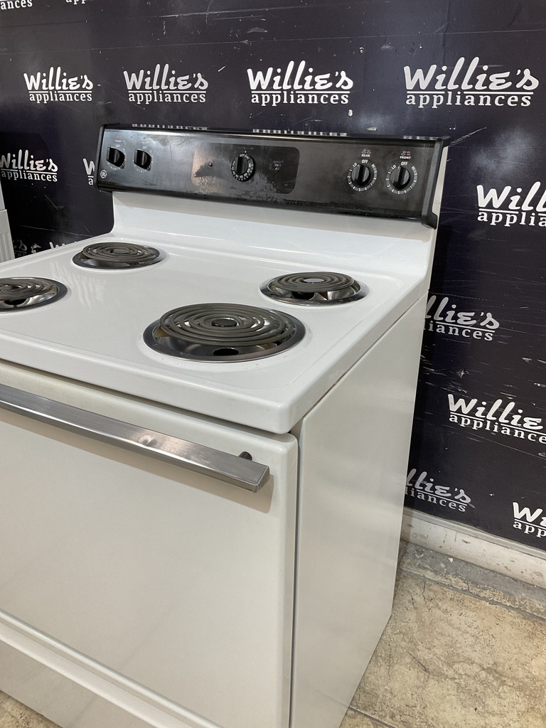 Ge Used Electric Stove 220volts (40/50 AMP) 30inches {no cord} (White/Black) 
