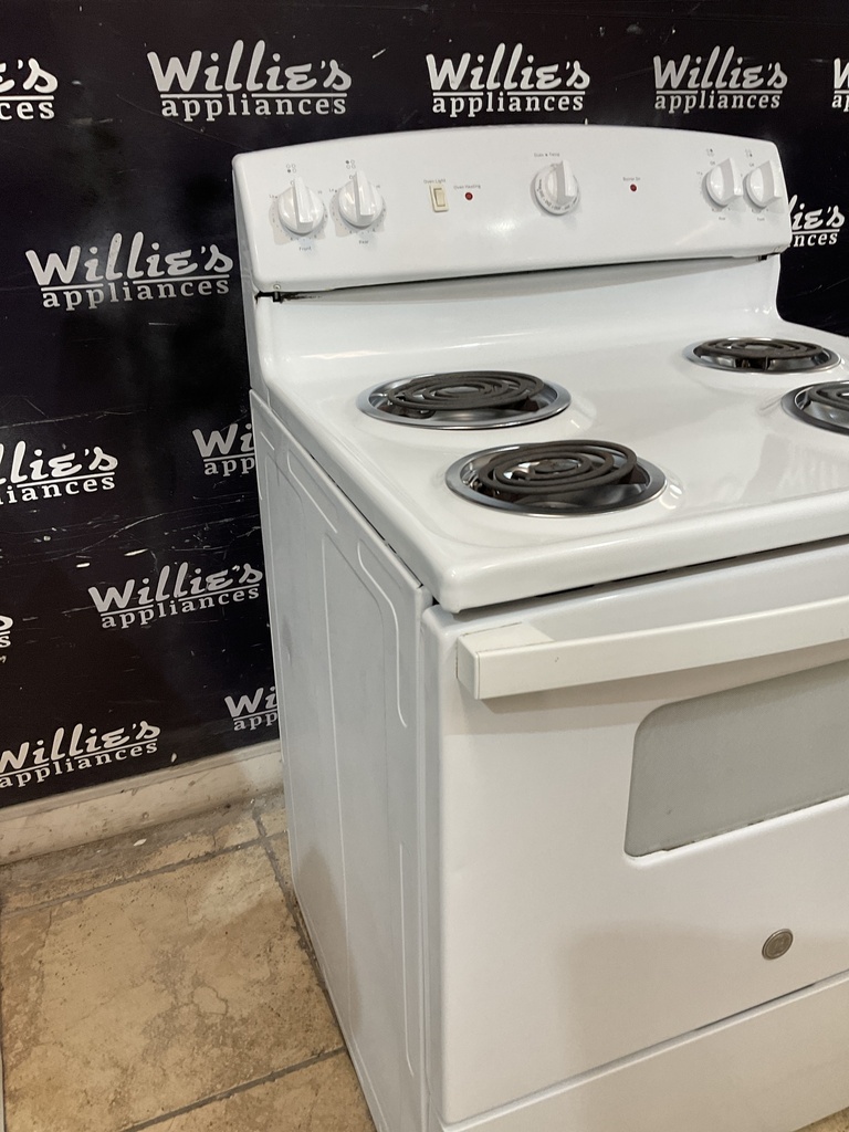Ge Used Electric Stove 220volts (40/50AMP) 30inches {no cord} (White) 