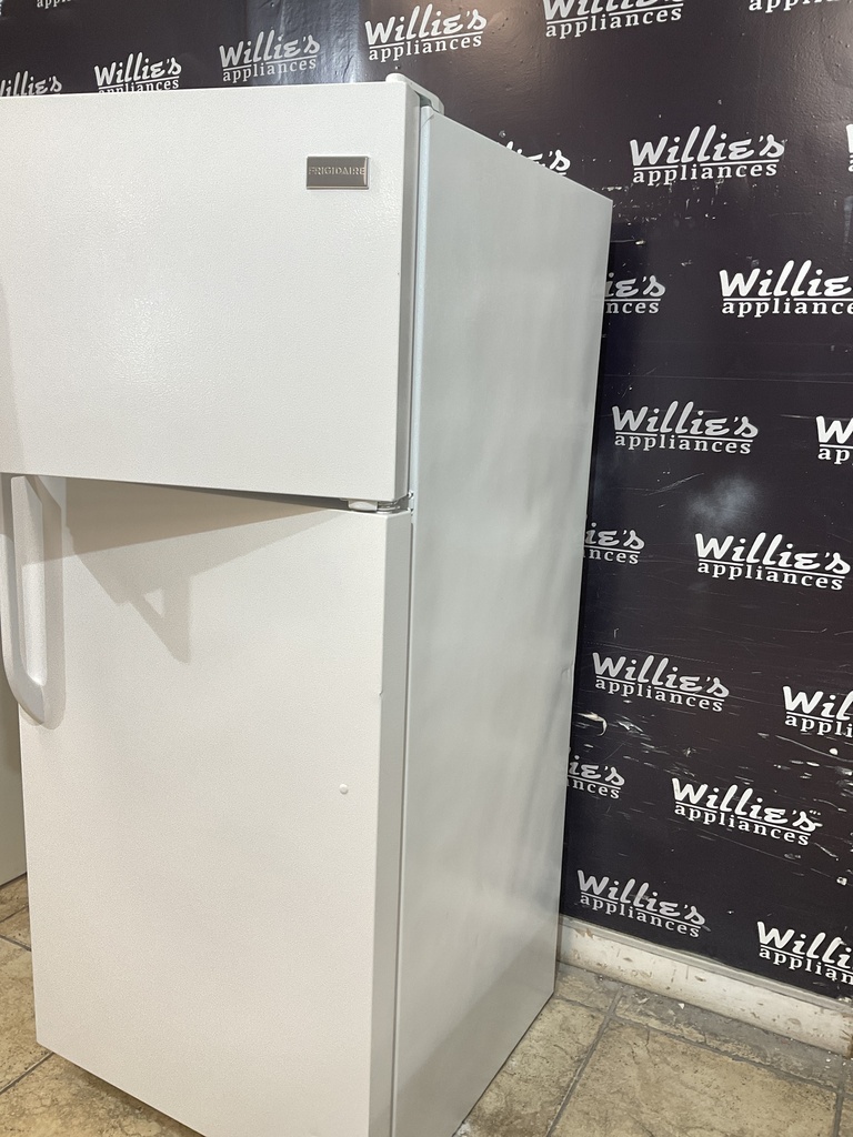 Frigidaire Used Refrigerator Top and Bottom 28 1/2” x 65” (White) 
