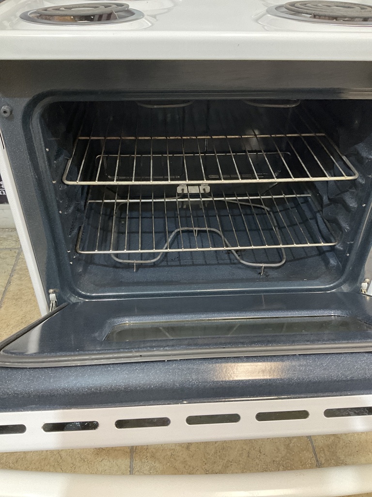 Ge Used Electric Stove 220volts (40/50 AMP) 30inches {no cord} (White) 