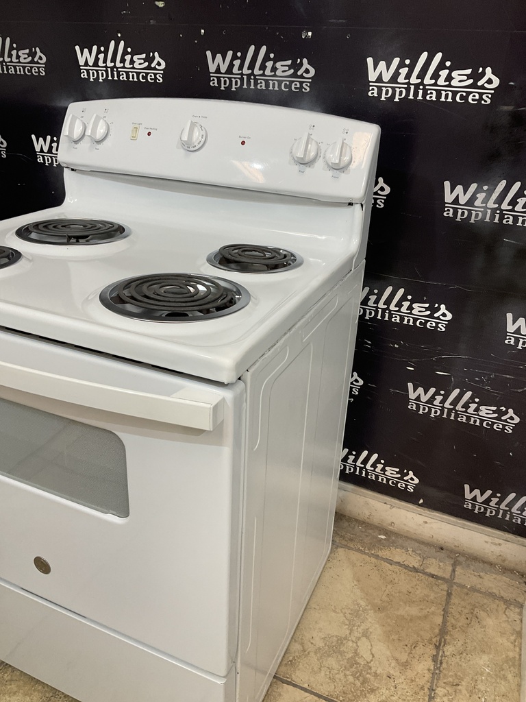 Ge Used Electric Stove 220volts (40/50 AMP) 30inches {no cord} (White) 