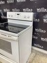 Whirlpool Used Electric Stove 220volts (40/50 AMP) 30inches {no cord} (White) 